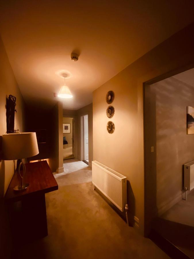 3 Bedroom Luxury Apartment Main Street Cashel  Eksteriør billede