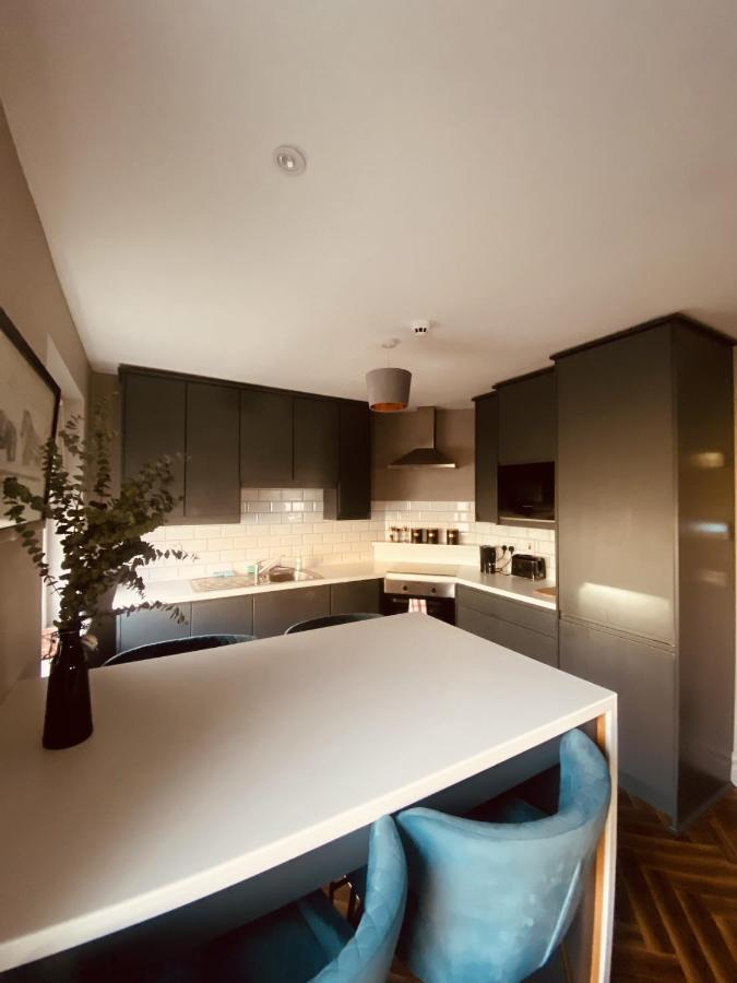 3 Bedroom Luxury Apartment Main Street Cashel  Eksteriør billede