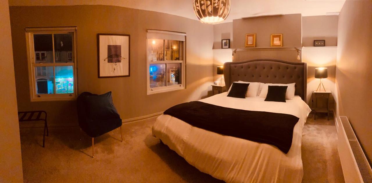 3 Bedroom Luxury Apartment Main Street Cashel  Eksteriør billede
