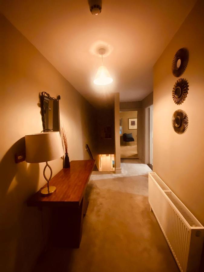 3 Bedroom Luxury Apartment Main Street Cashel  Eksteriør billede