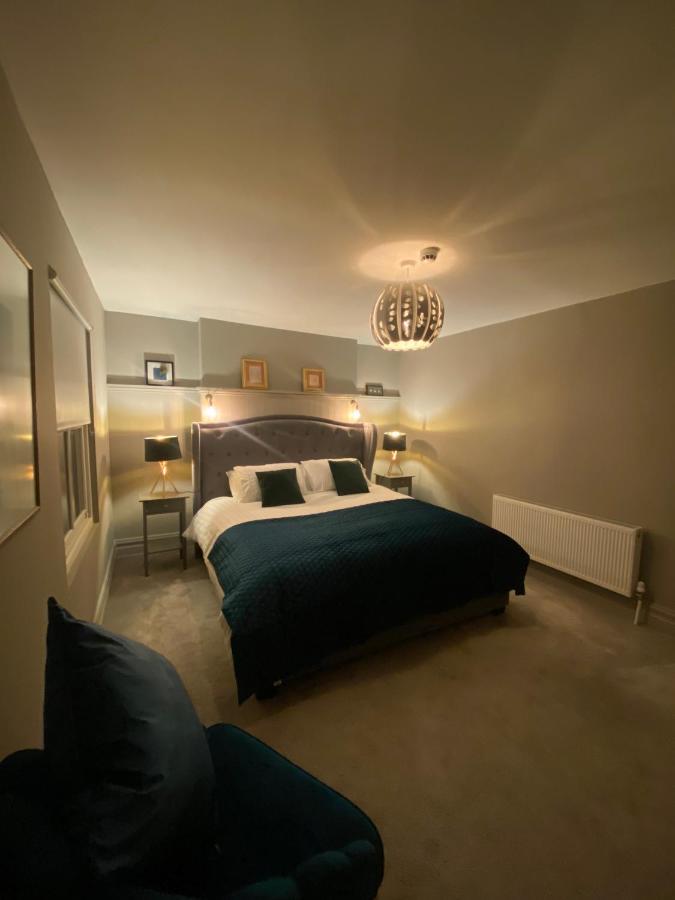 3 Bedroom Luxury Apartment Main Street Cashel  Eksteriør billede